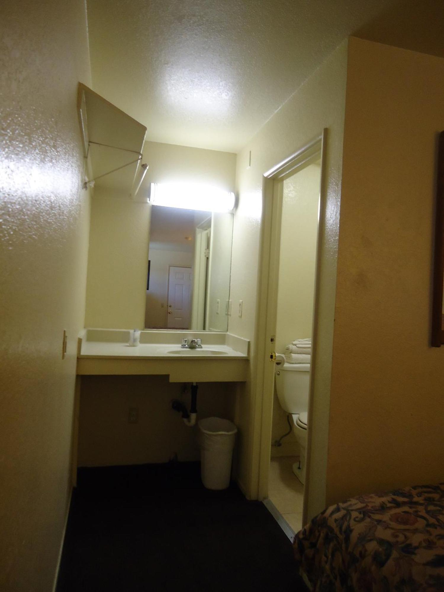 Economy Inn Victorville Bilik gambar