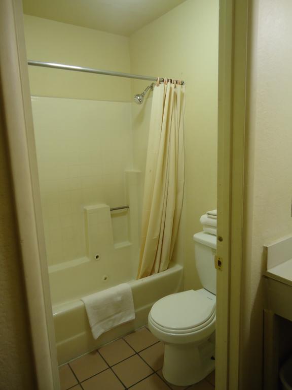 Economy Inn Victorville Bilik gambar